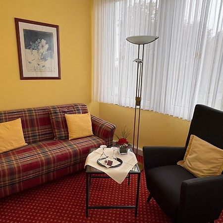 Thermen Hotel Pension Villa Holstein 바트잘츠우프렌 외부 사진